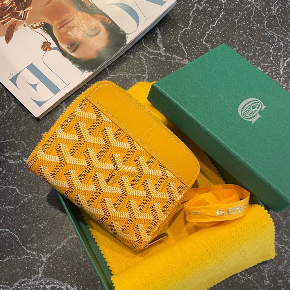 Yellow Goyard Matignon PM Wallet